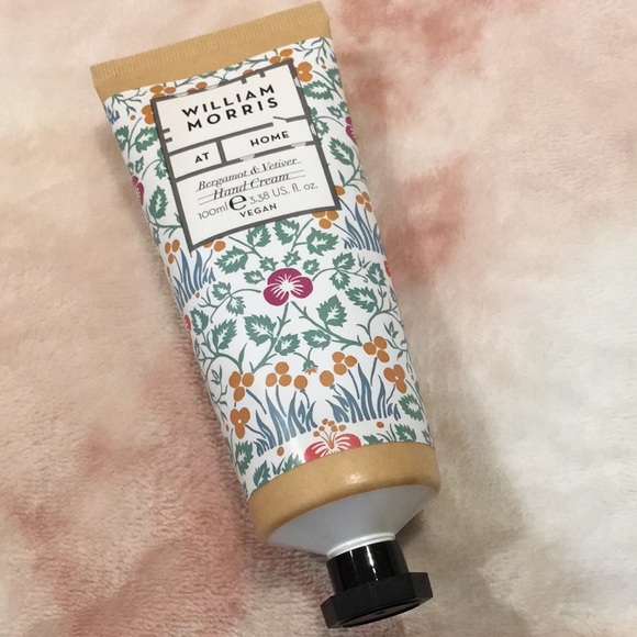 William Morris At Home Scented Bergamot Vetiver Hand Cream 3.38oz NWT - Picture 11 of 12
